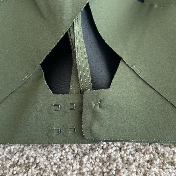 Lululemon Enlite Bra - Picture 5 of 7